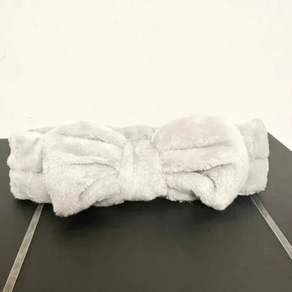 Soft Bath Headband - Picture 4 of 4